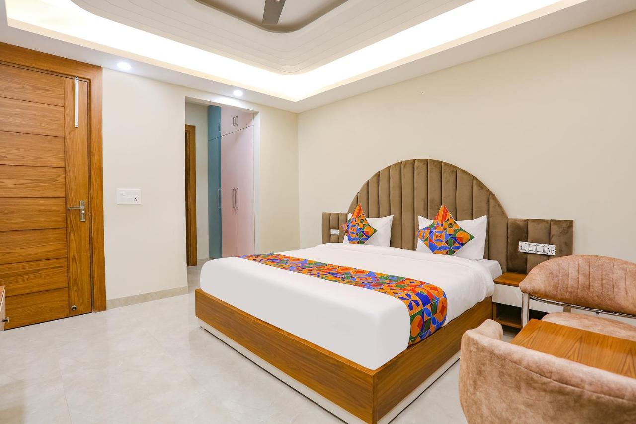 Fabhotel Raahi Retreat Gurgaon Exterior foto